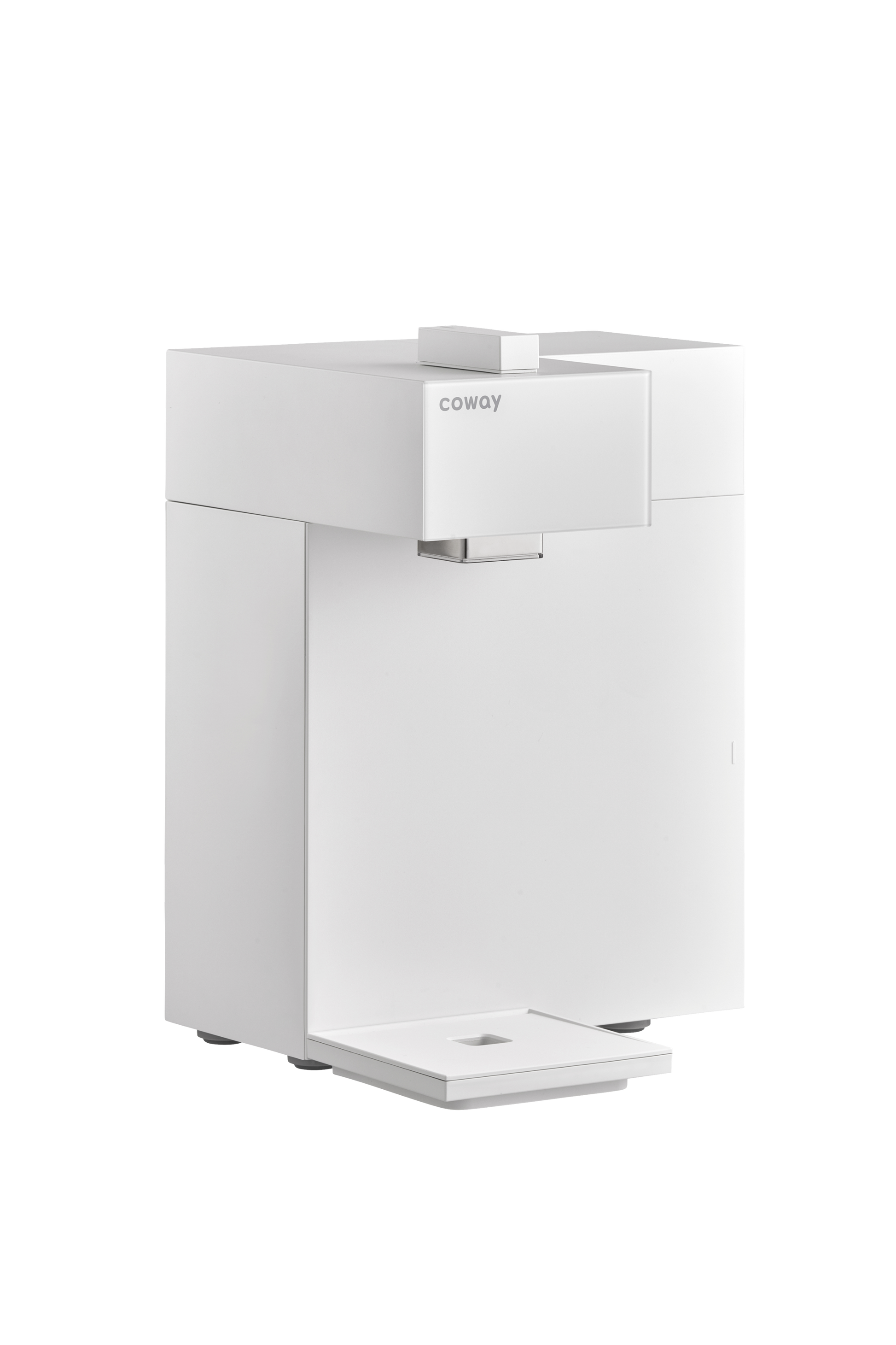 The Coway Switch utilizes a multi-stage filtration system that effectively reduces chlorine, heavy metals, particulates, and unpleasant odors. Countertop fits in any type of kitchen.  Instal freely to fit your kitchen layout.
No power connection needed, no installation worries, and no electricity cost.
Nano Trap Filter that removes microplastics and heavy metals.
Easy self-maintenance, from disassembly and cleaning to filter replacement.
